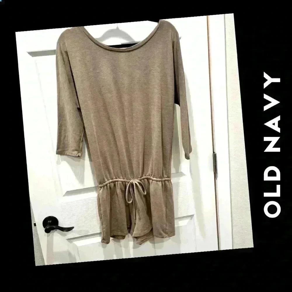 Old Navy Shorts Romper Color: Taupe